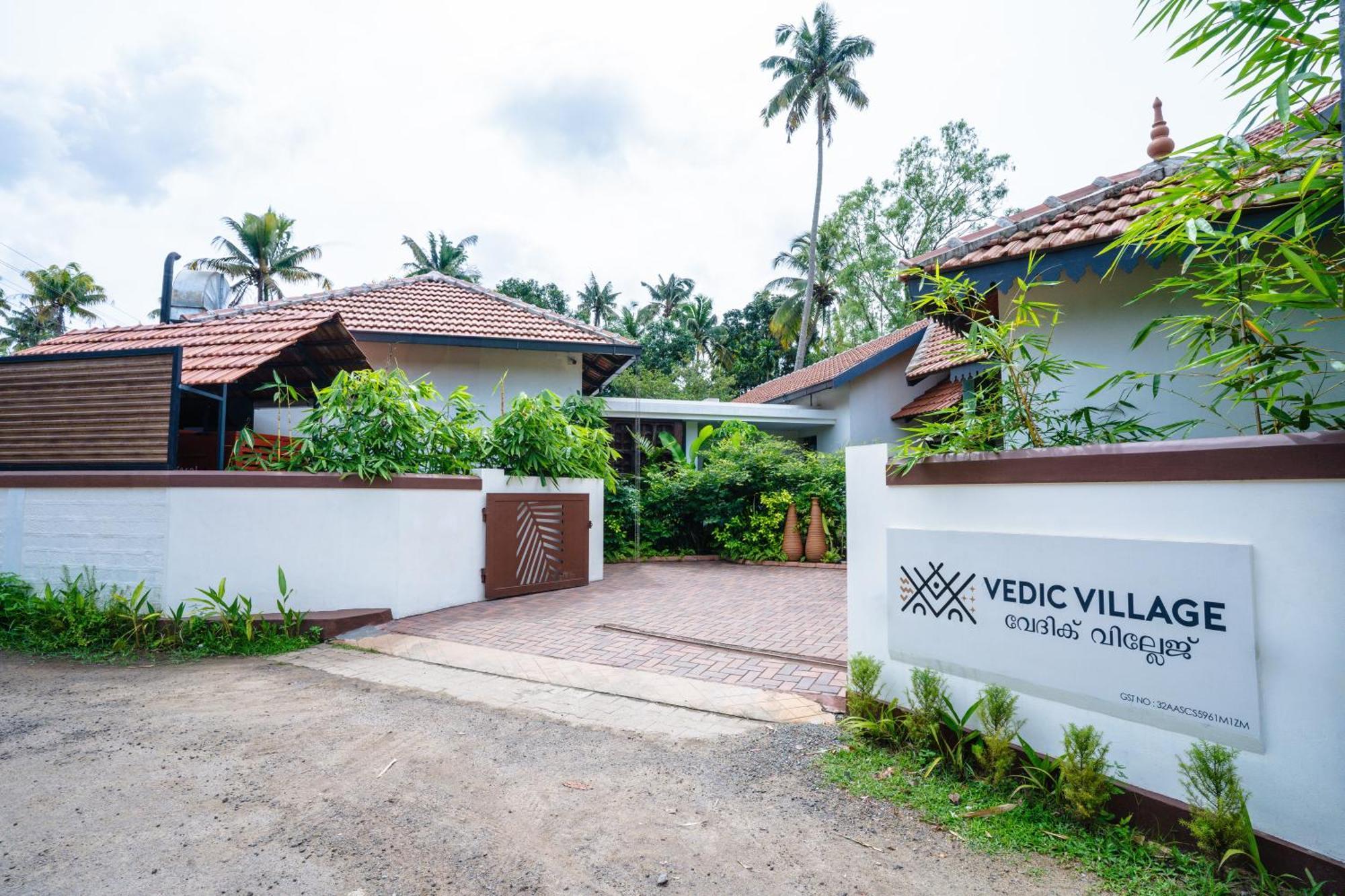 Vedic Village Retreat Kodungallur Kochi Exterior photo